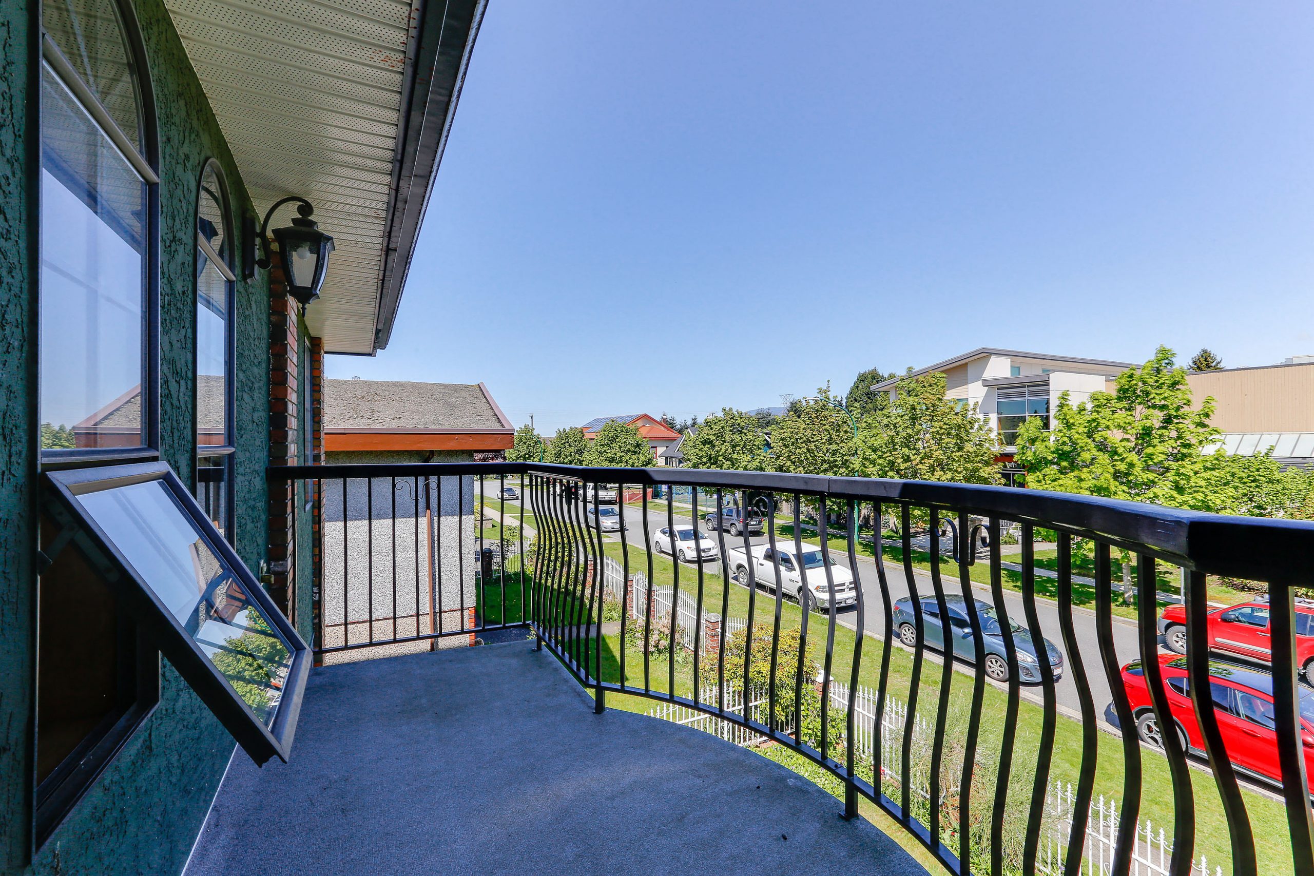 3866 Pandora Street Burnaby 32