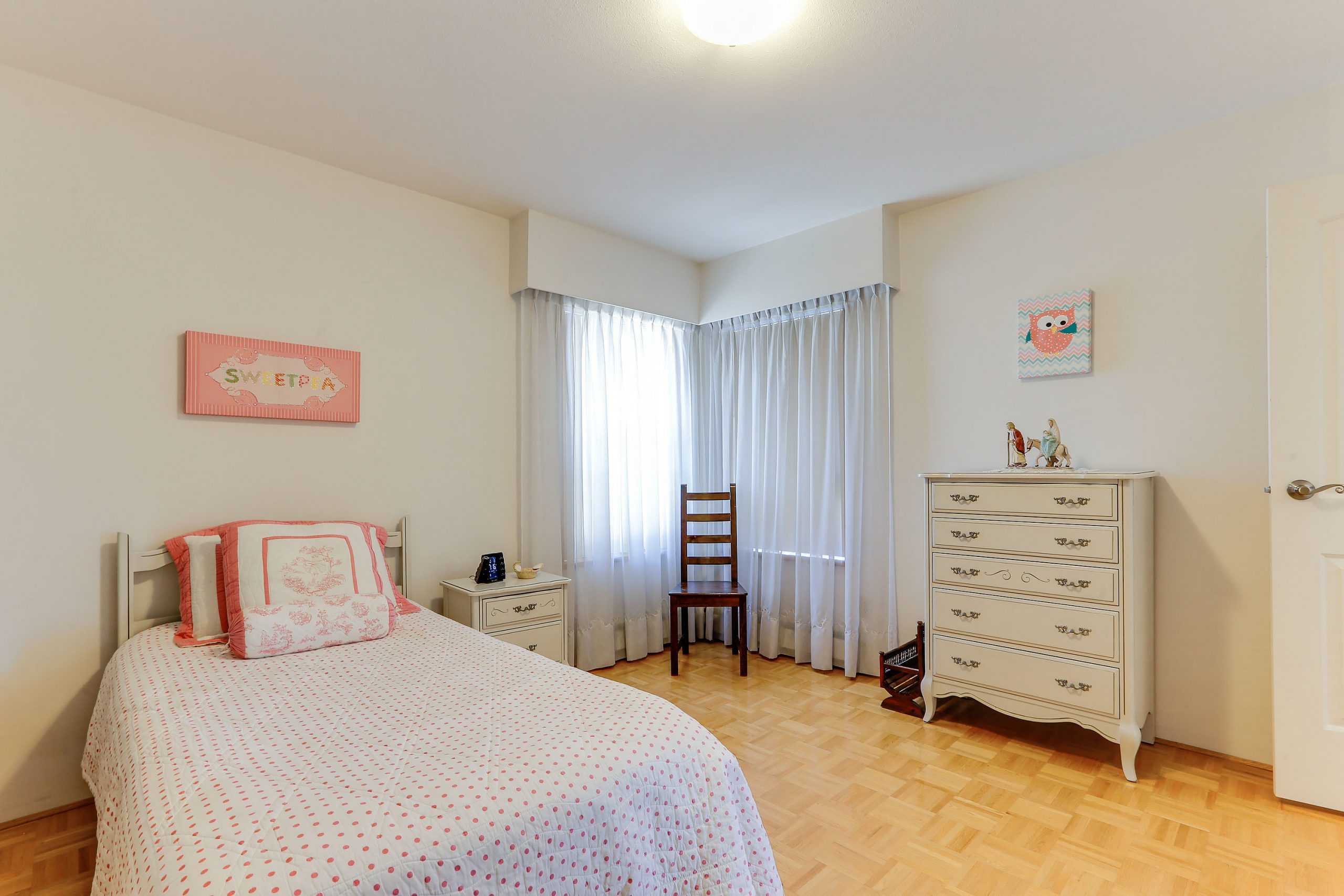 3866 Pandora Street Burnaby 35