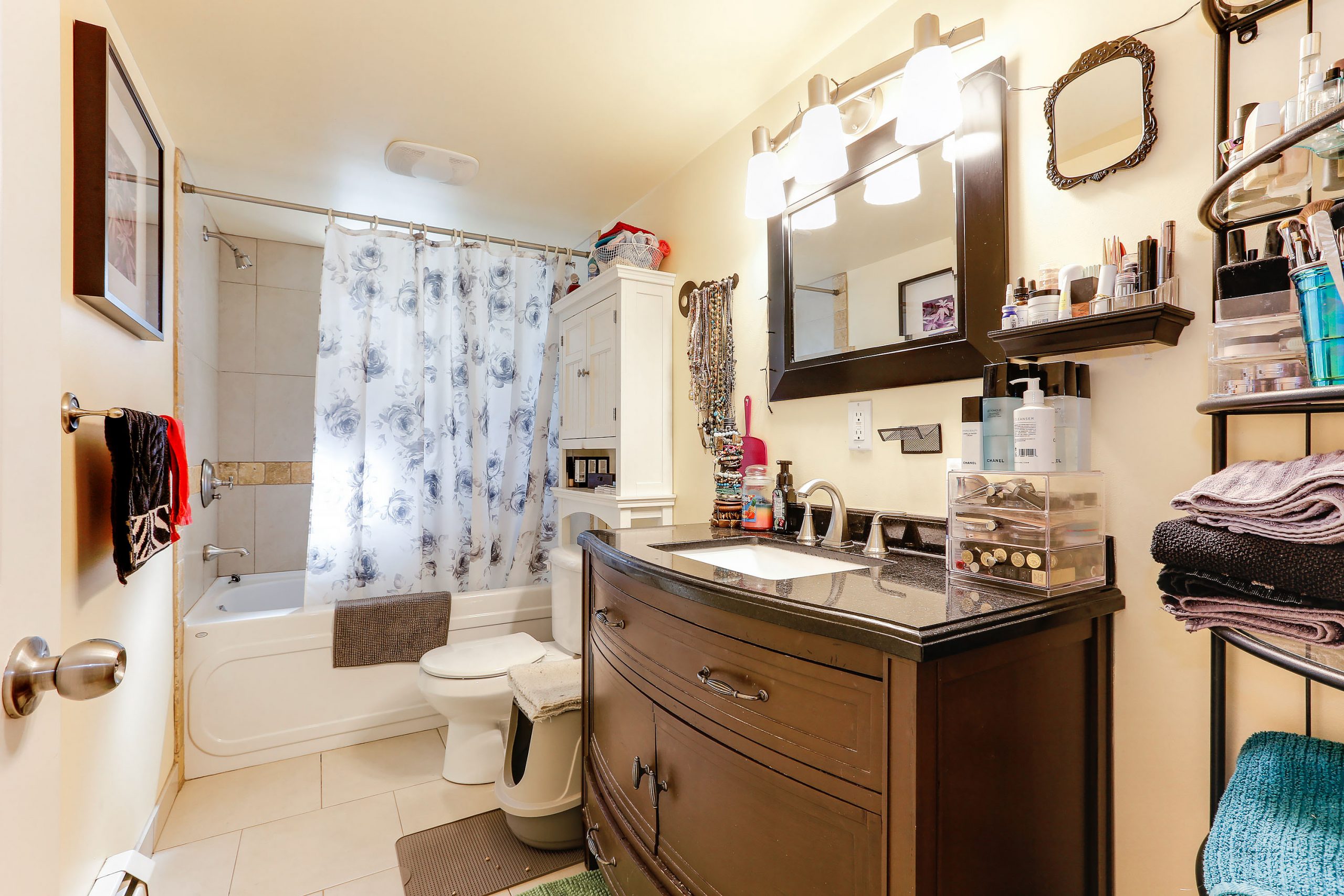 3866 Pandora Street Burnaby 49