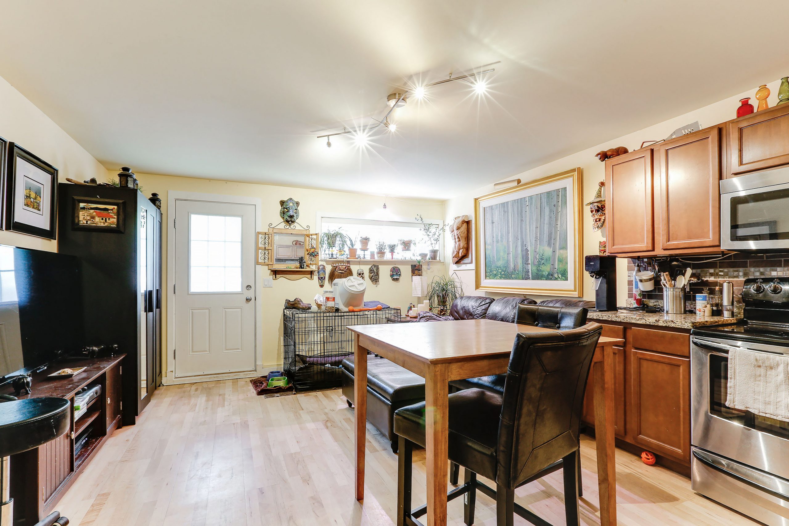 3866 Pandora Street Burnaby 51