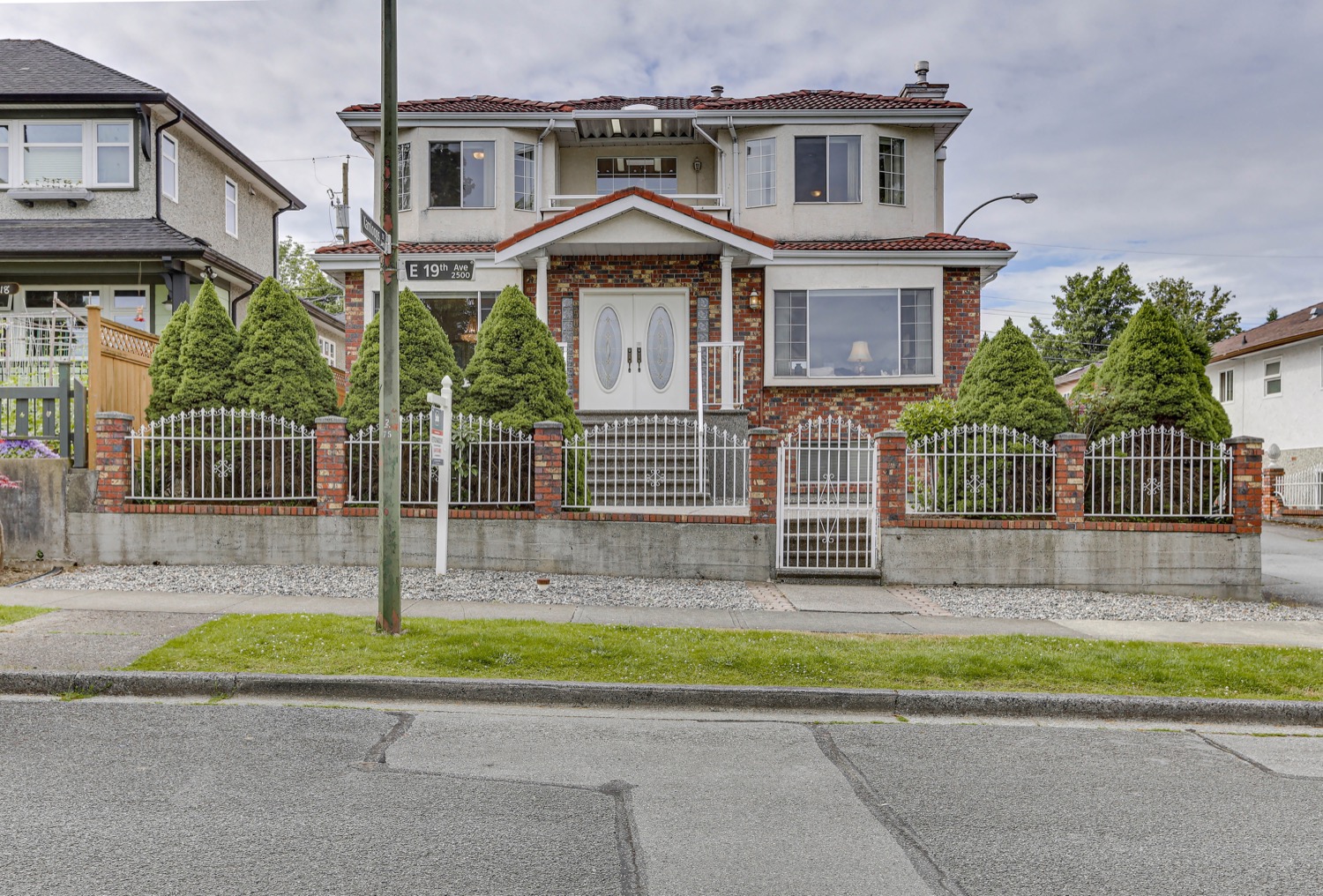 2508 East 19th Avenue Vancouver