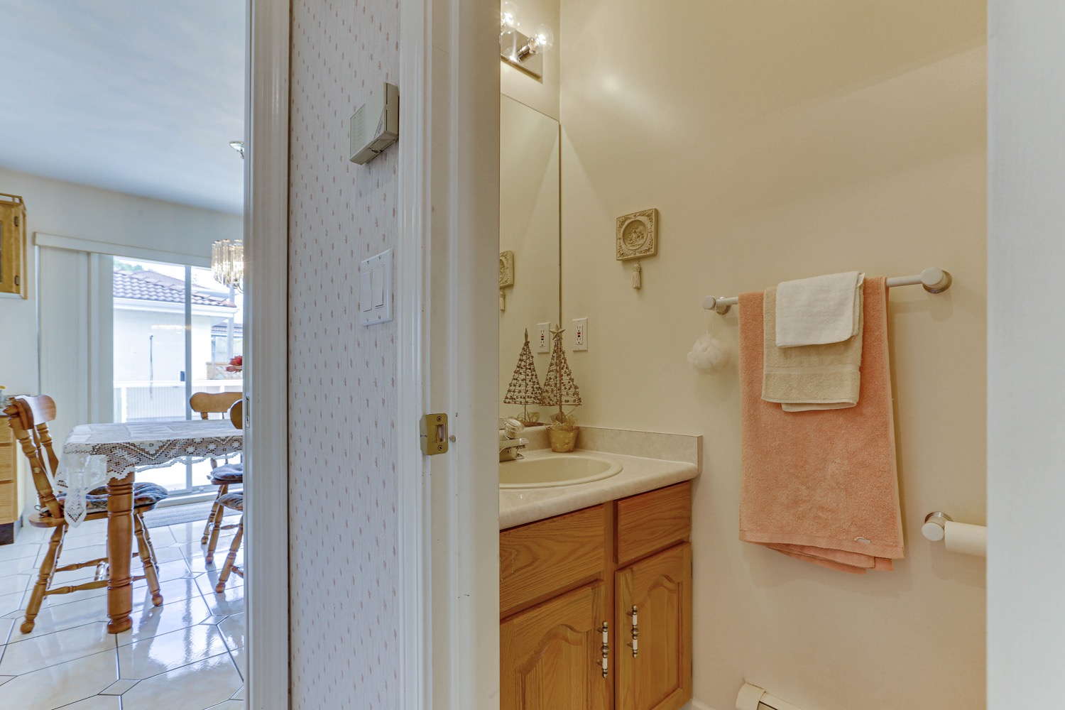 2508 East 19th Avenue Vancouver 18