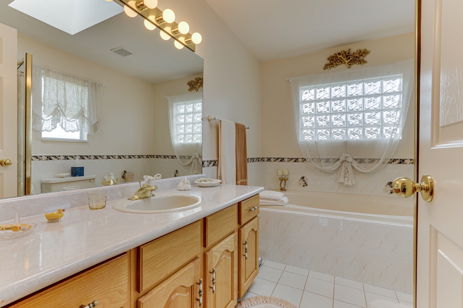 2508 East 19th Avenue Vancouver 22