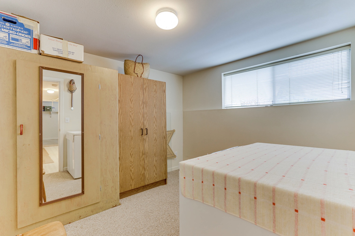 2508 East 19th Avenue Vancouver 34