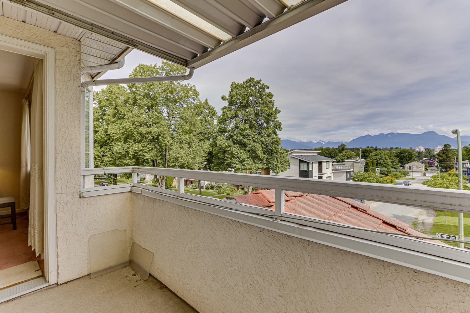 2508 East 19th Avenue Vancouver 38