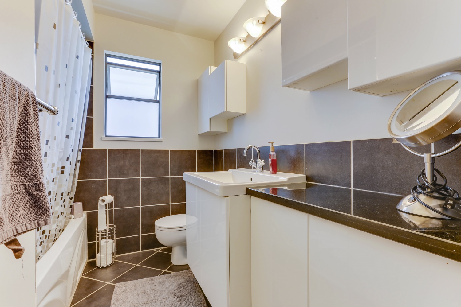 3027 East 7th AVENUE, Vancouver 20