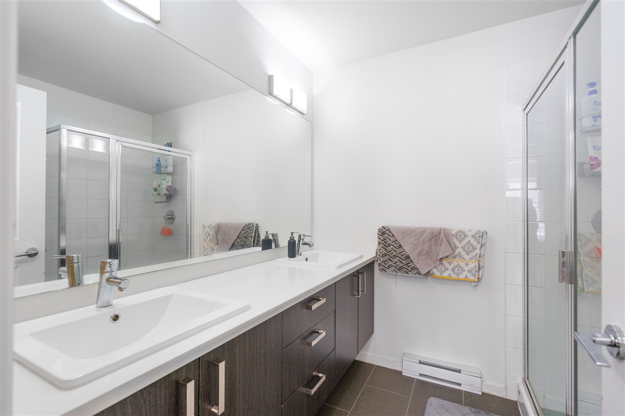24 8130 136A STREET 33