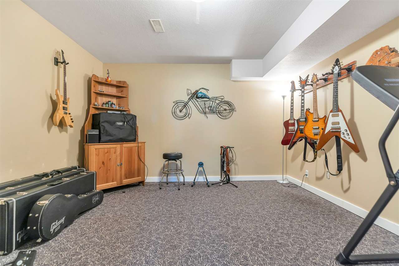 936 BAKER DRIVE 21