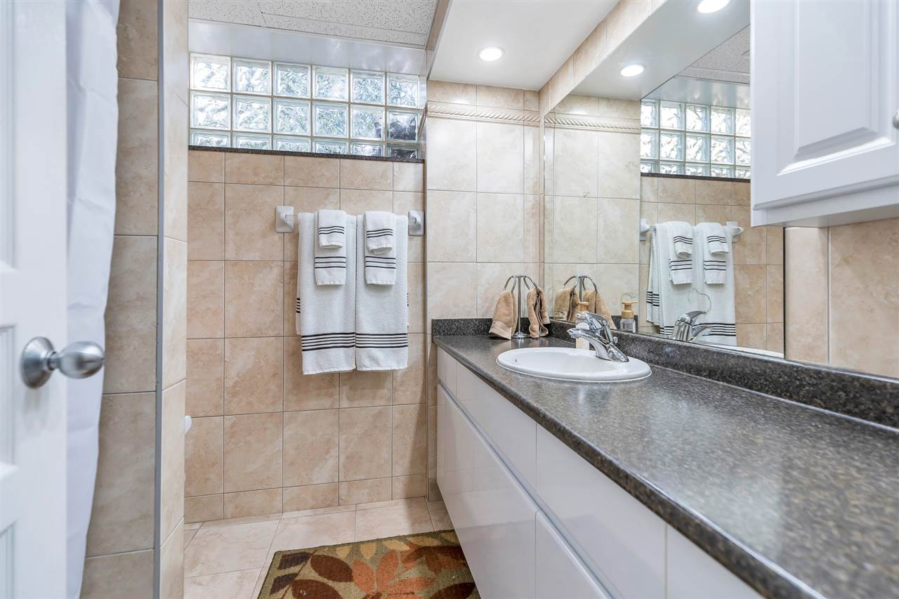 936 BAKER DRIVE 25