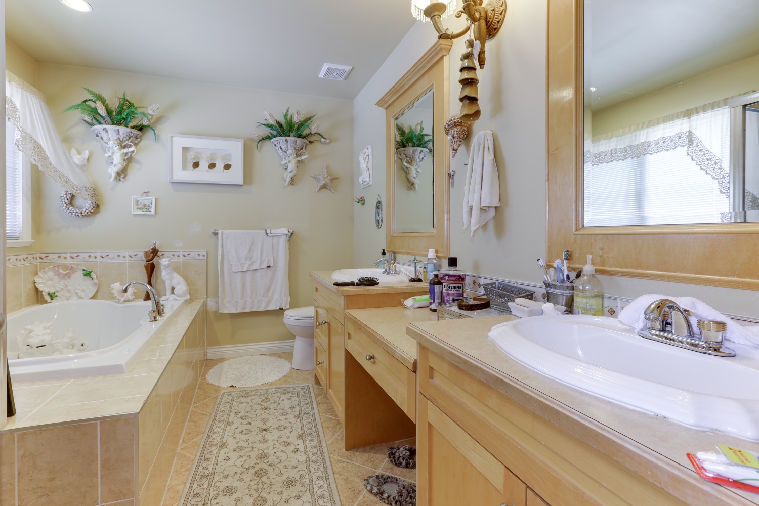 11426 91A AVENUE, NORTH DELTA 22
