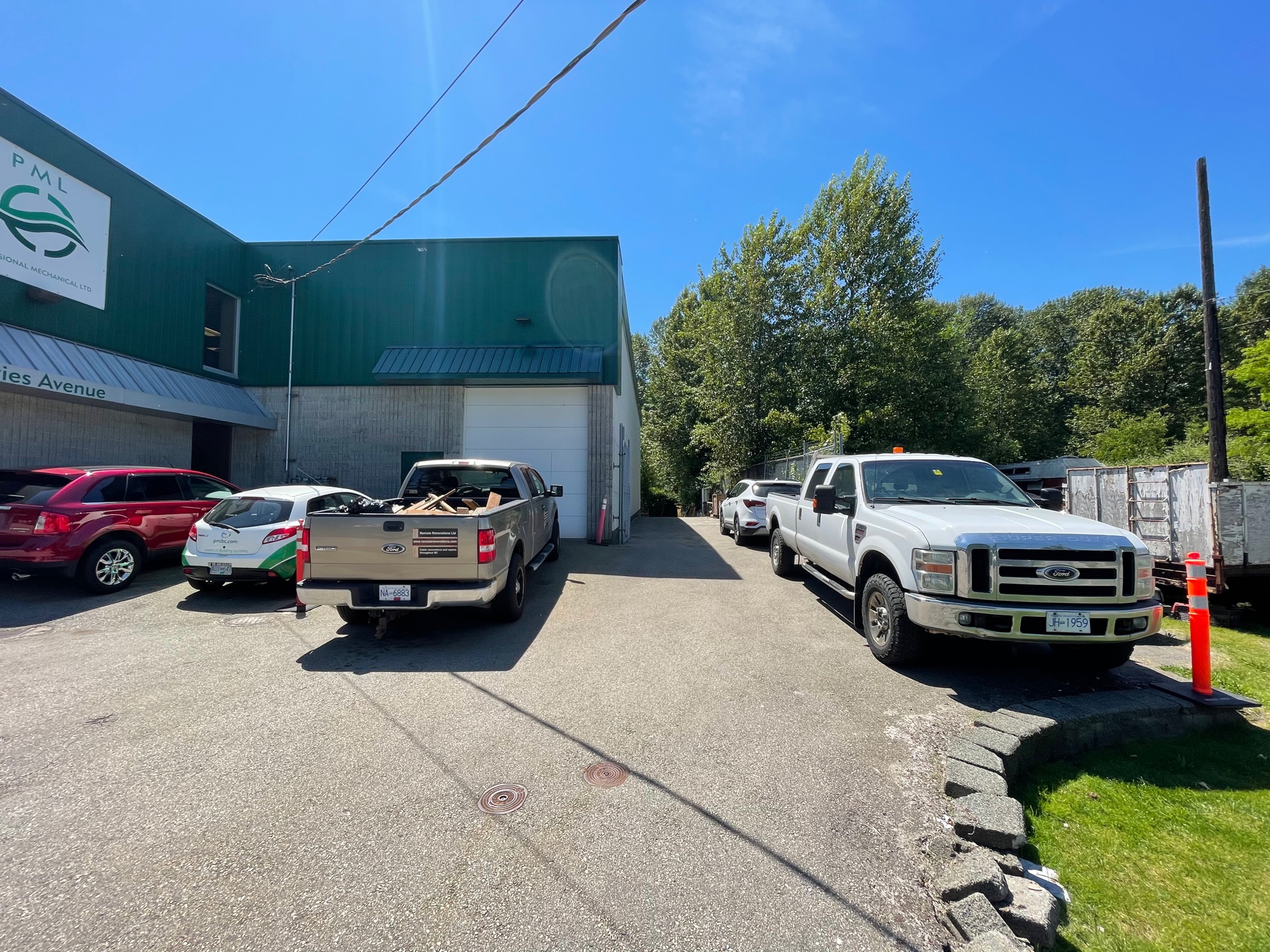 2572 Davies Avenue, Port Coquitlam 3