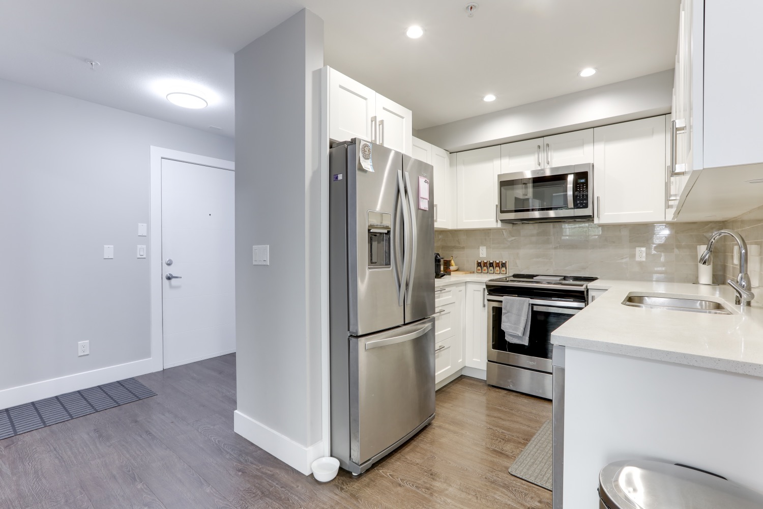 205 1990 Westminster Avenue, Port Coquitlam 8