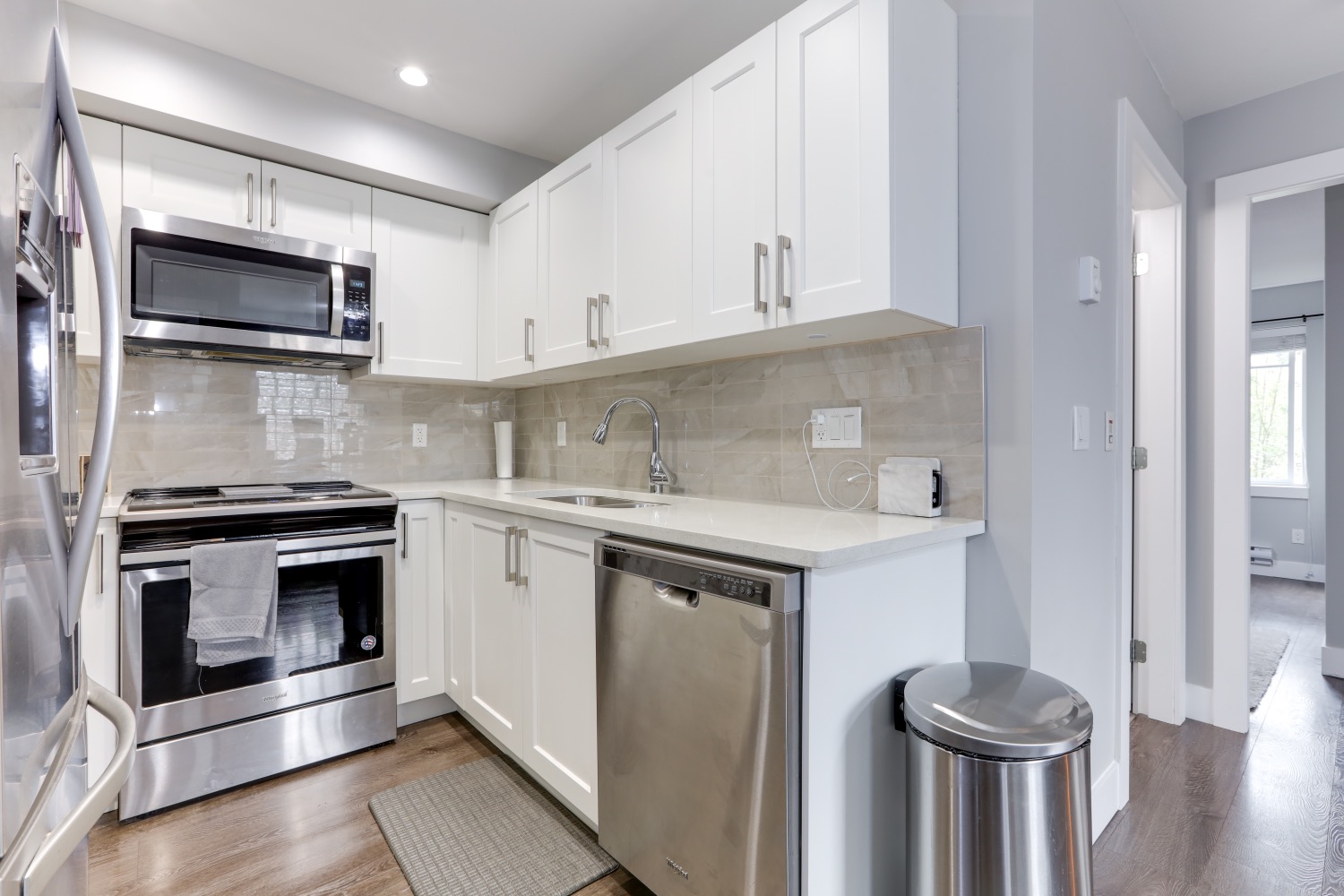 205 1990 Westminster Avenue, Port Coquitlam 9