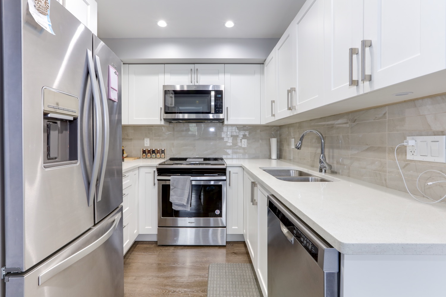 205 1990 Westminster Avenue, Port Coquitlam 10