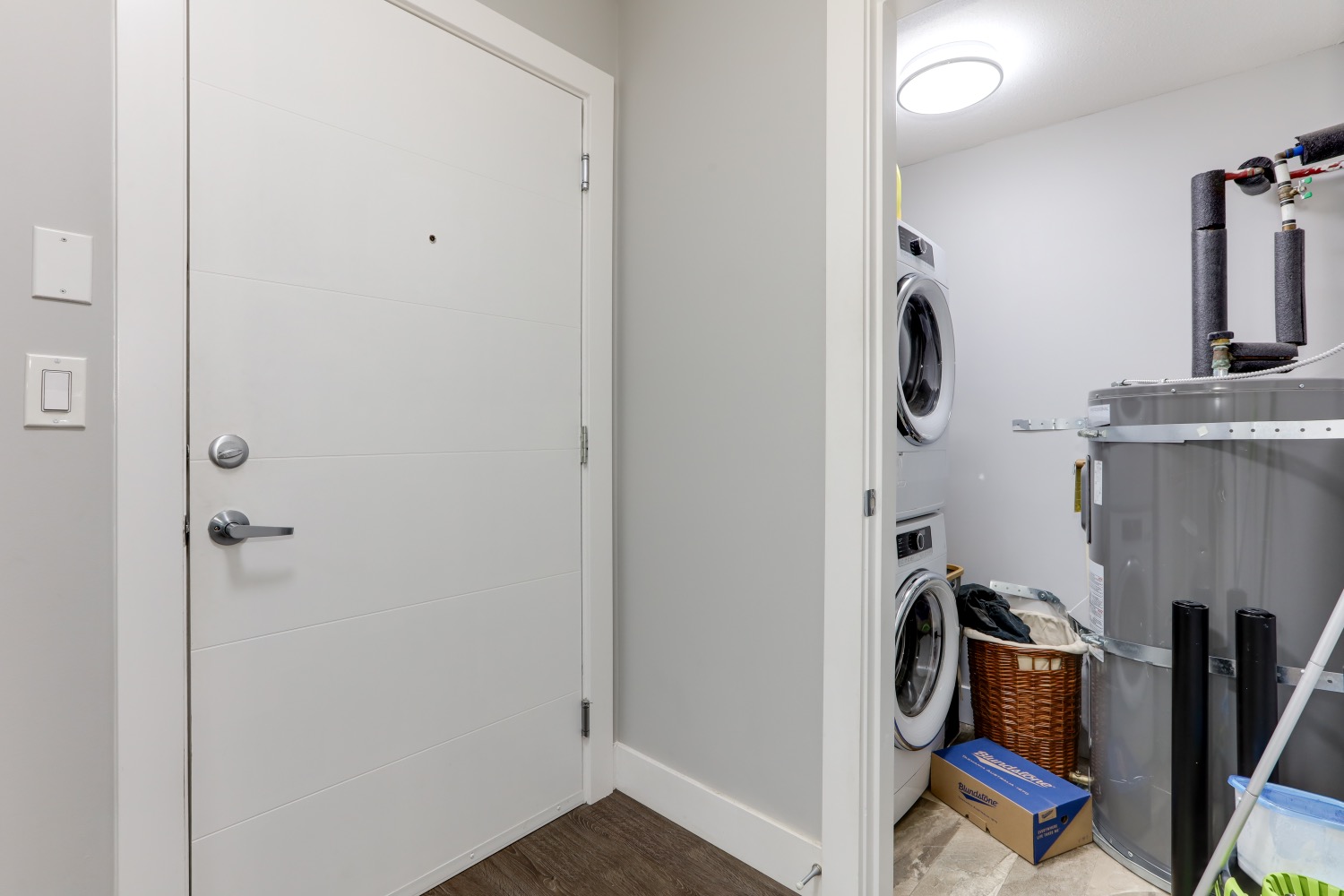 205 1990 Westminster Avenue, Port Coquitlam 16