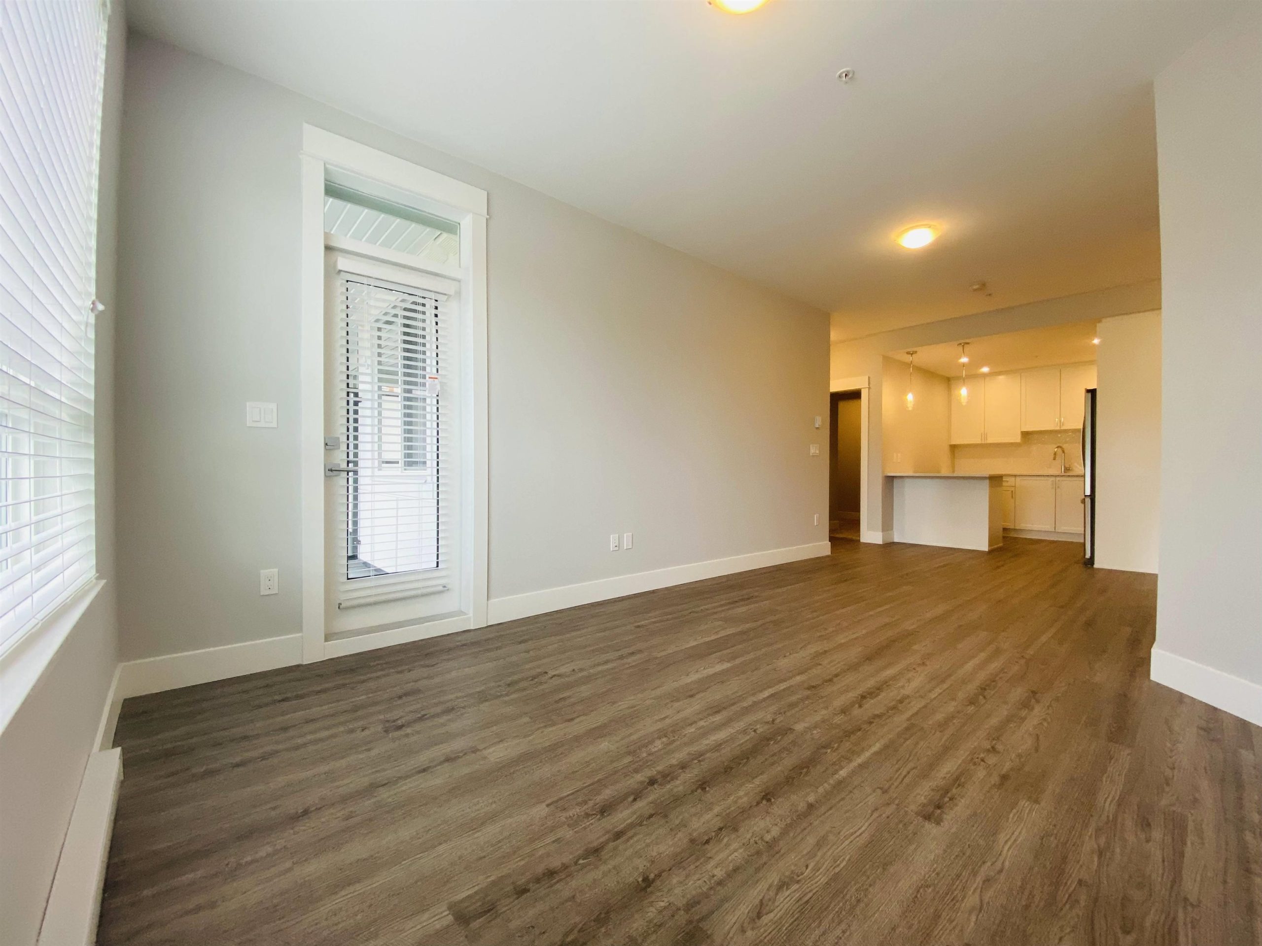 4207 2180 KELLY AVENUE 19