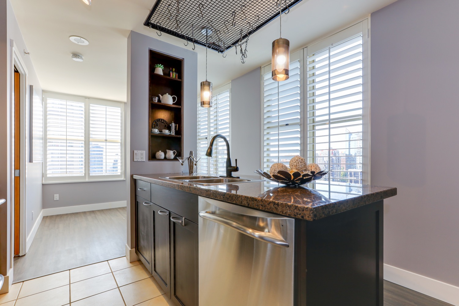 2002 989 RICHARDS STREET, VANCOUVER 7