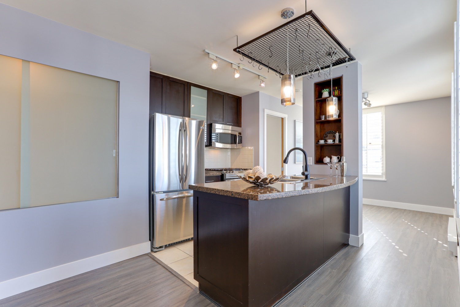 2002 989 RICHARDS STREET, VANCOUVER 8