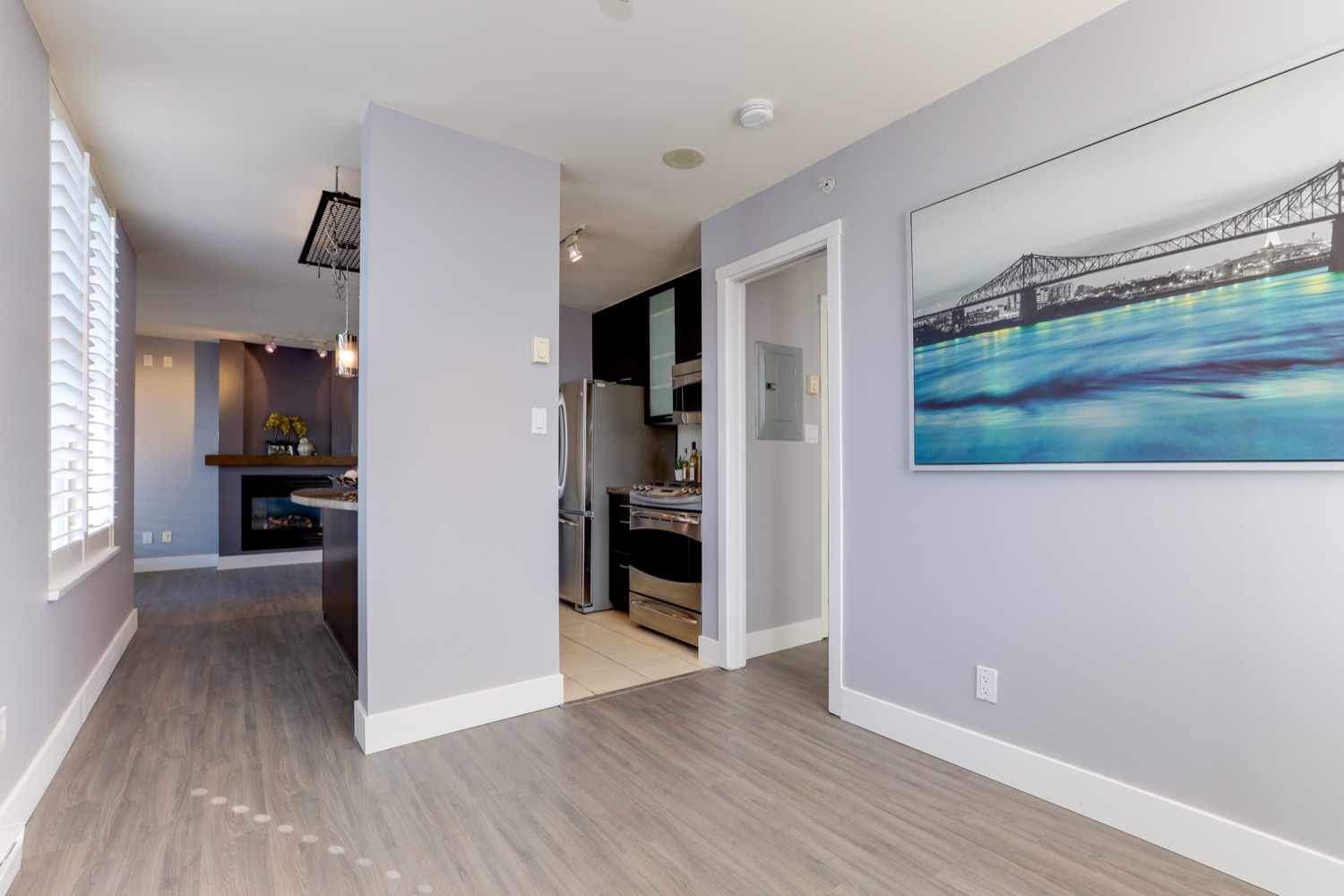 2002 989 RICHARDS STREET, VANCOUVER 13