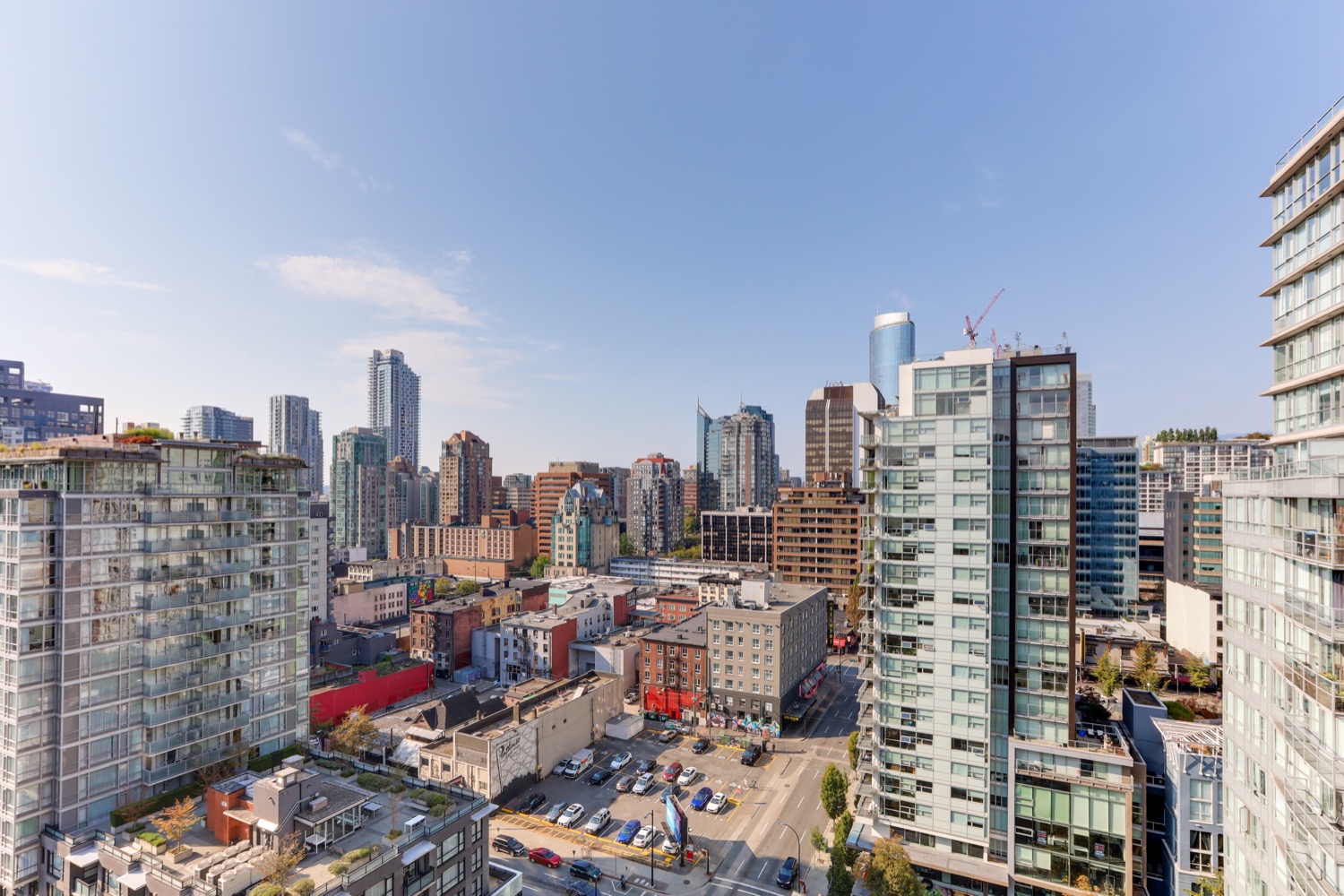 2002 989 RICHARDS STREET, VANCOUVER 24