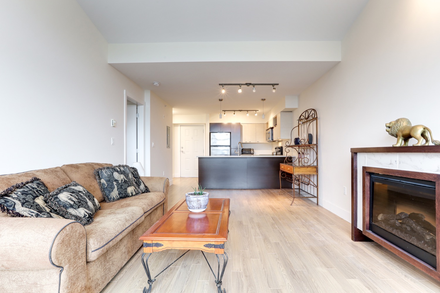 415 7445 120 STREET 5