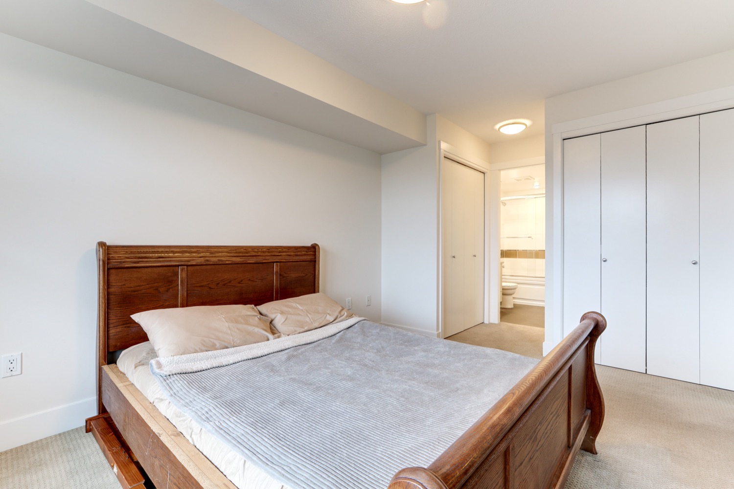415 7445 120 STREET 12