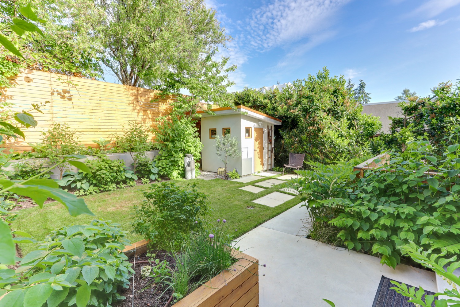 828 Stevens Street 44