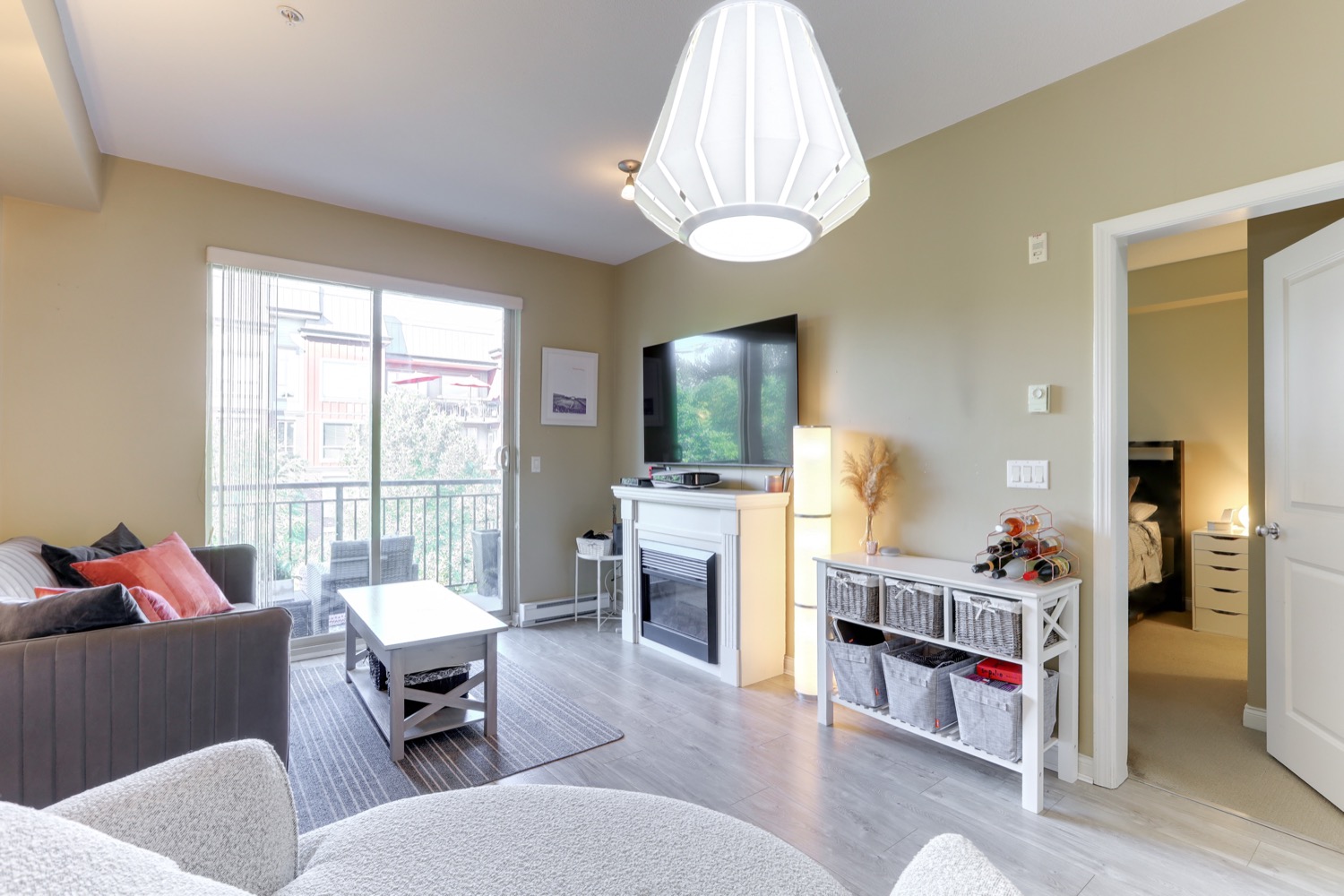 301 2346 MCALLISTER AVENUE, PORT COQUITLAM 4