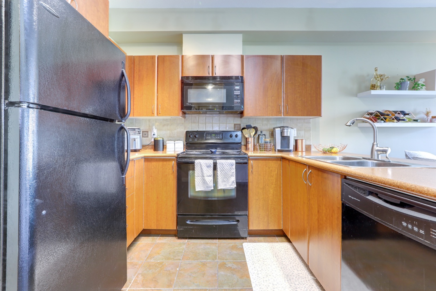 301 2346 MCALLISTER AVENUE, PORT COQUITLAM 10