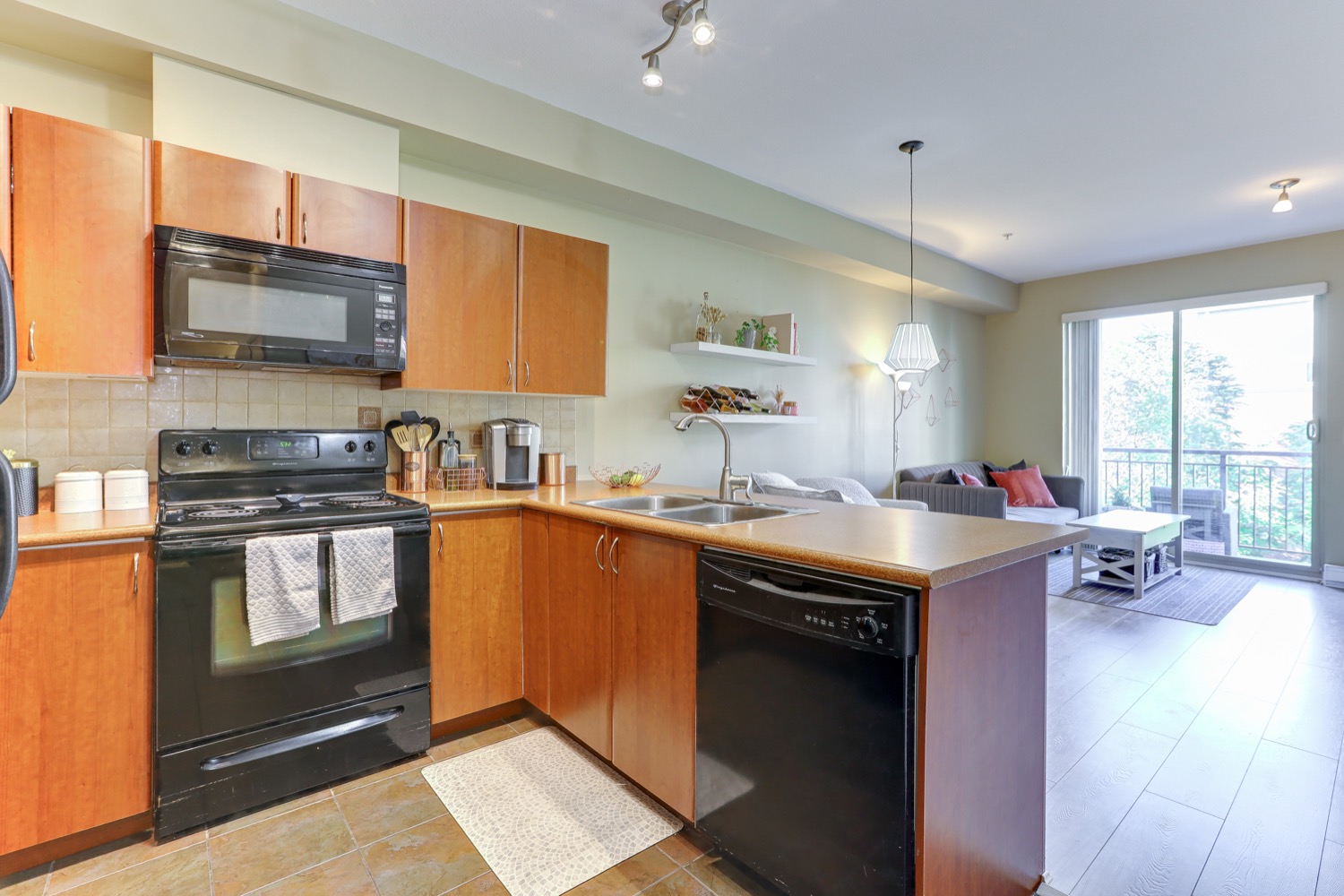 301 2346 MCALLISTER AVENUE, PORT COQUITLAM 8