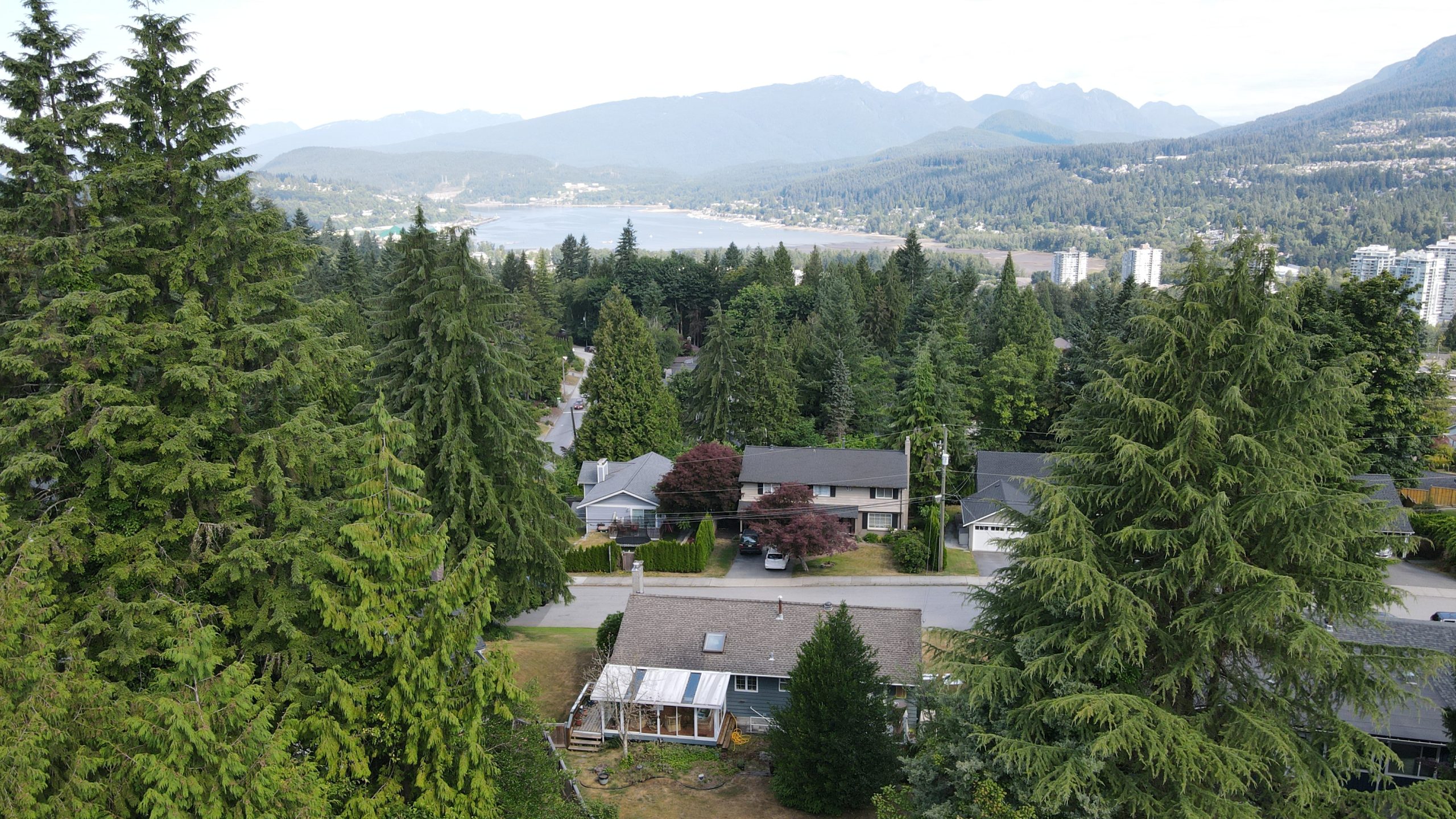 926 KOMARNO COURT 5