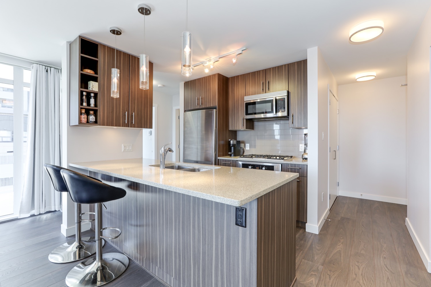 706 608 BELMONT STREET, NEW WESTMINSTER 7