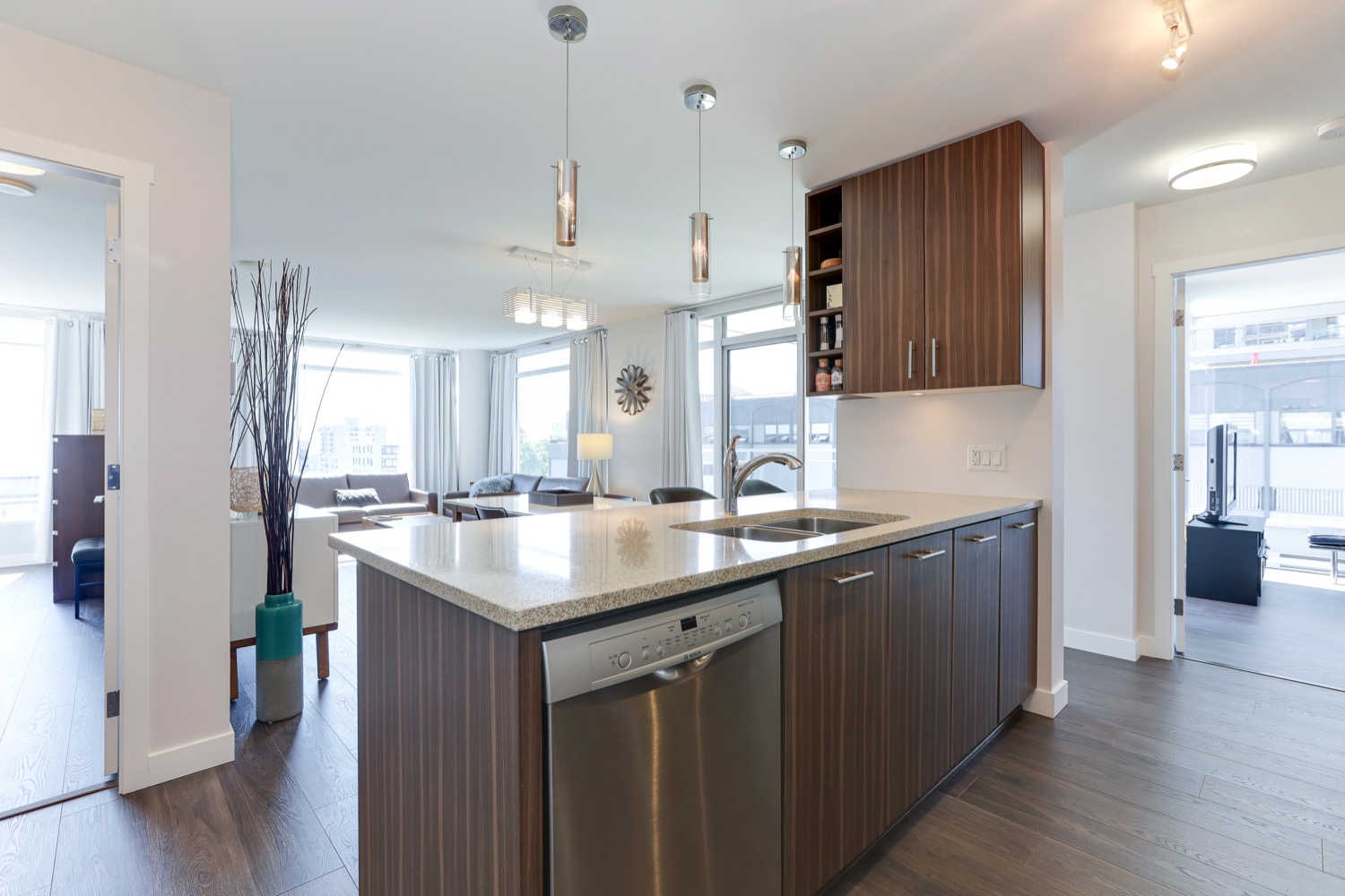 706 608 BELMONT STREET, NEW WESTMINSTER 12