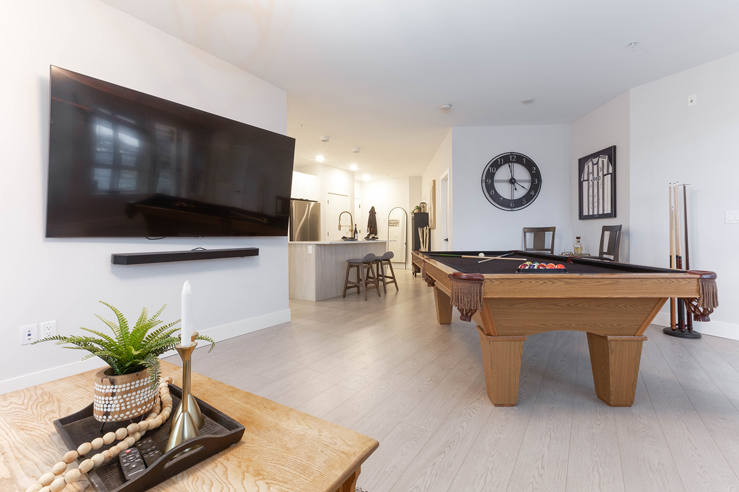 610 20360 LOGAN AVENUE 12