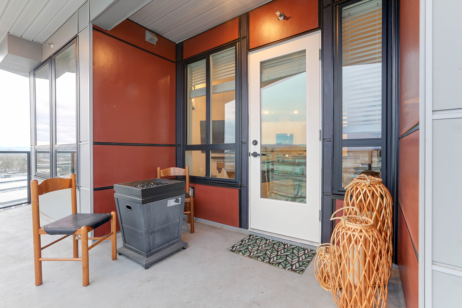 610 20360 LOGAN AVENUE 2