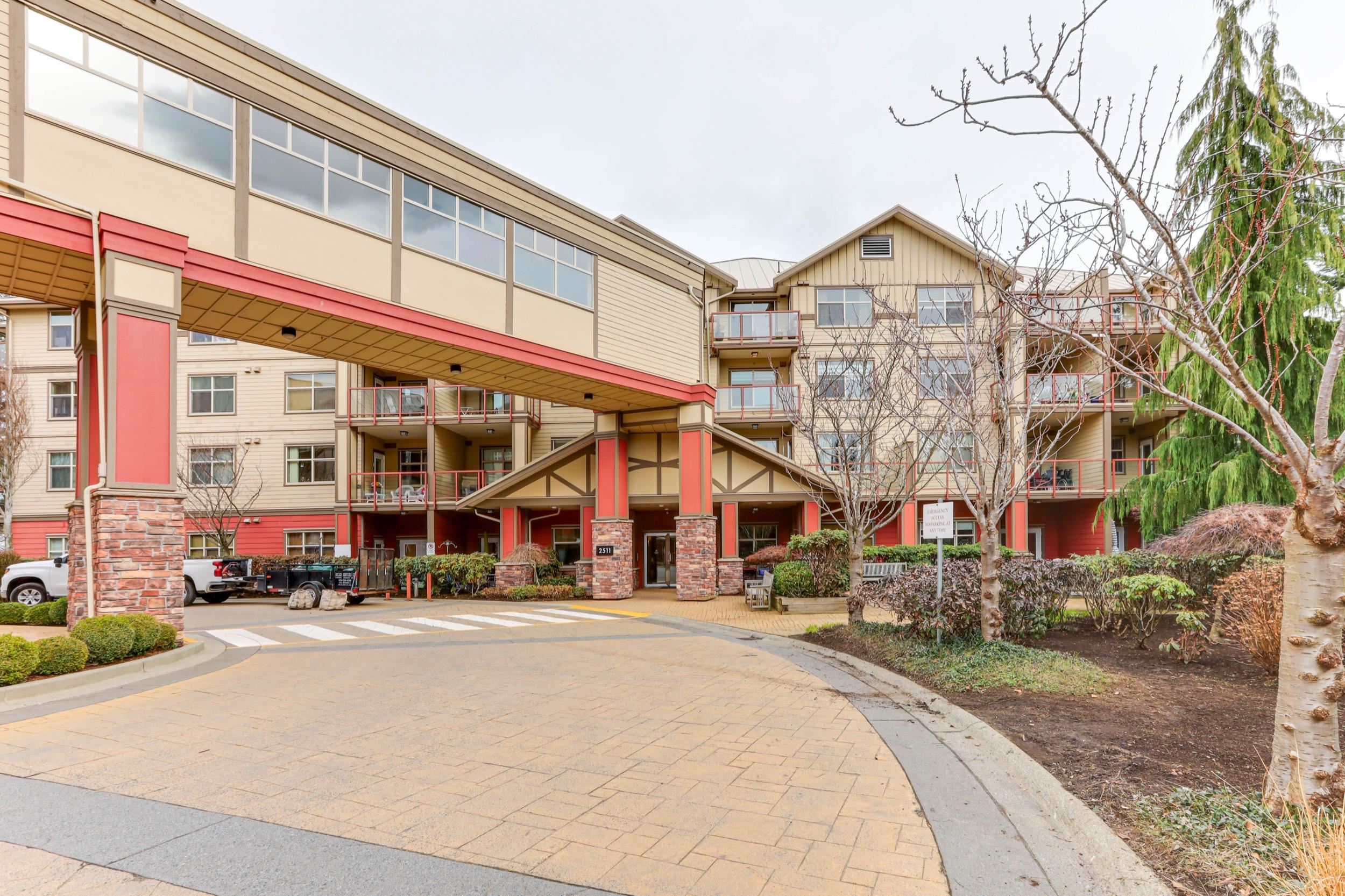 402 2511 KING GEORGE BOULEVARD 2