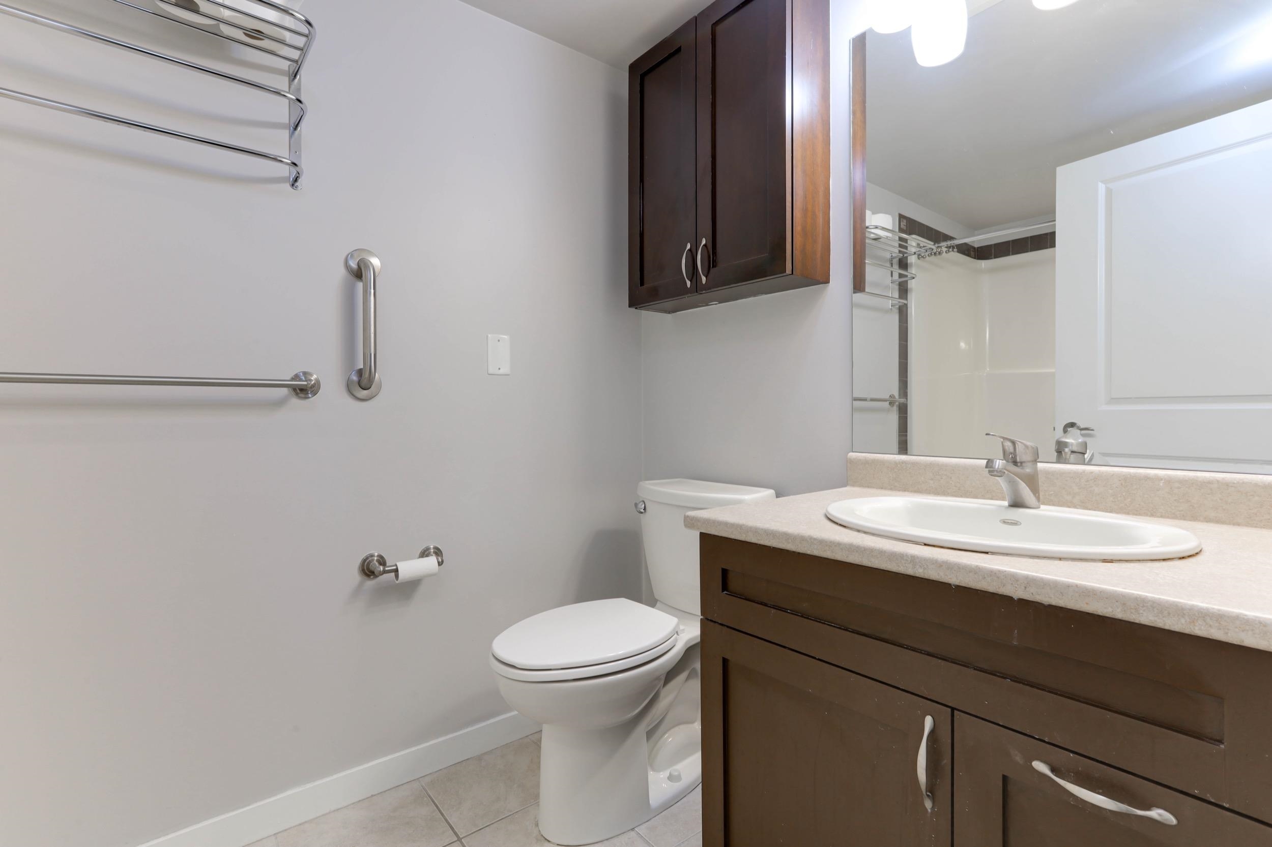 402 2511 KING GEORGE BOULEVARD 15