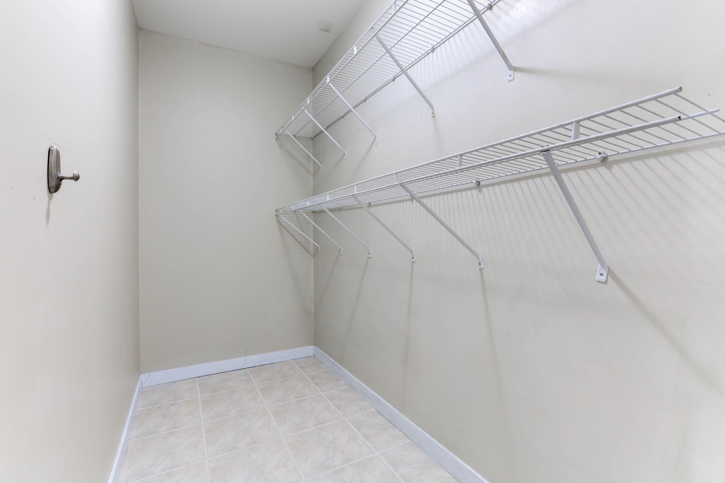 402 2511 KING GEORGE BOULEVARD 18