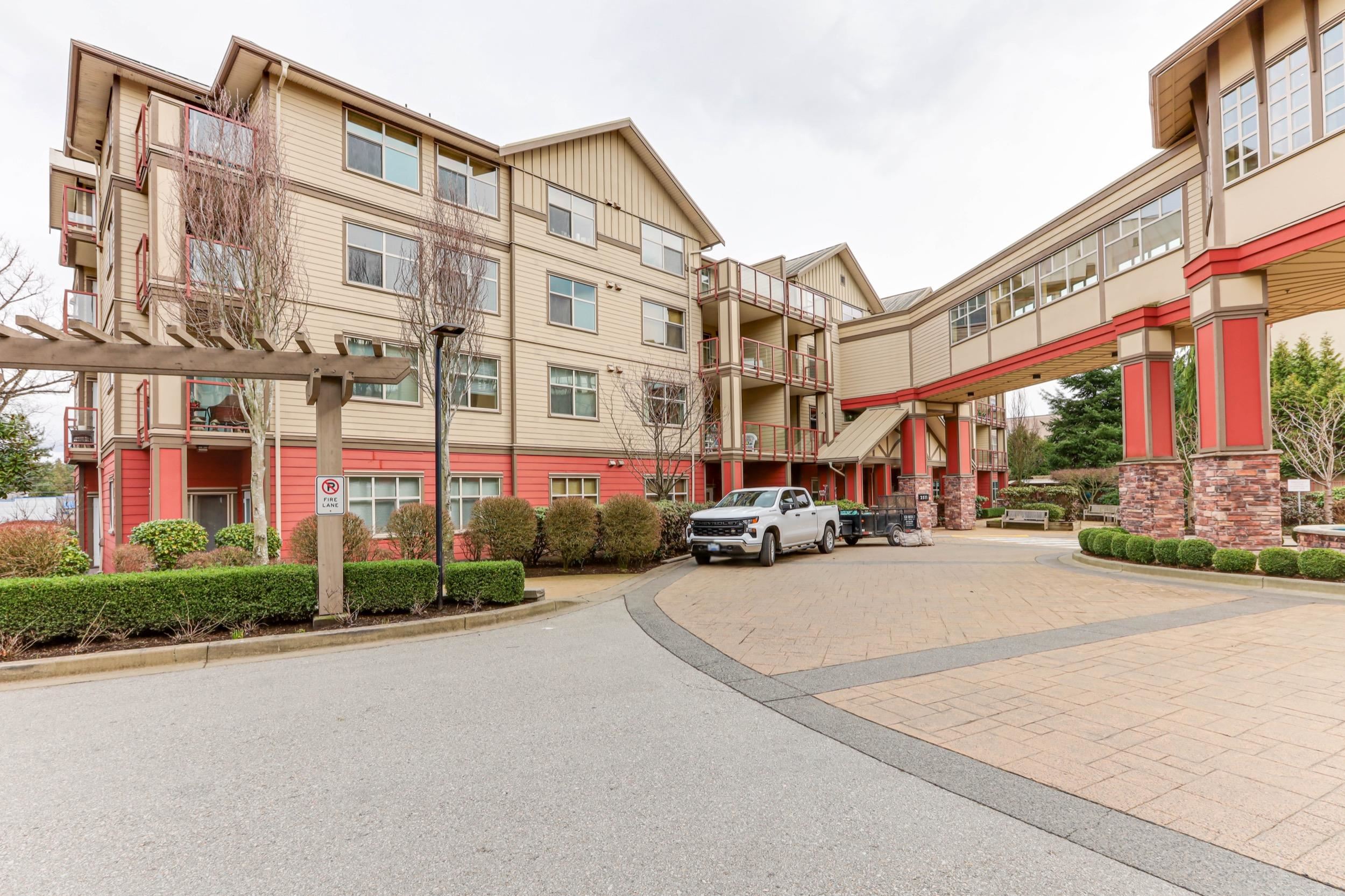 402 2511 KING GEORGE BOULEVARD 3