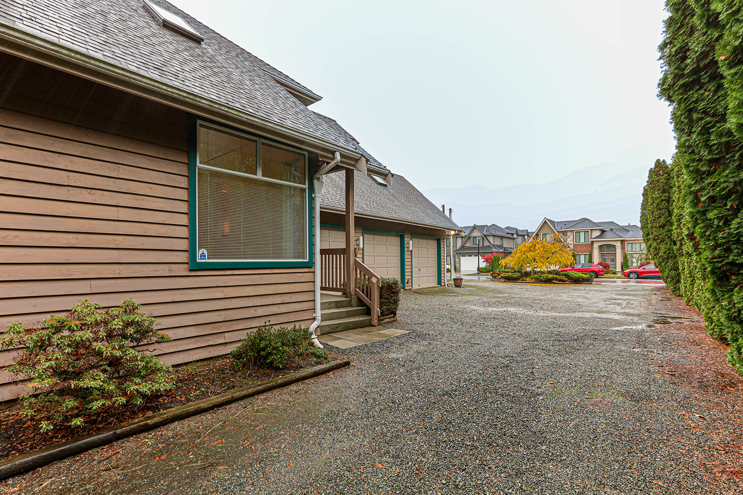 7231 Bridge Street, 3