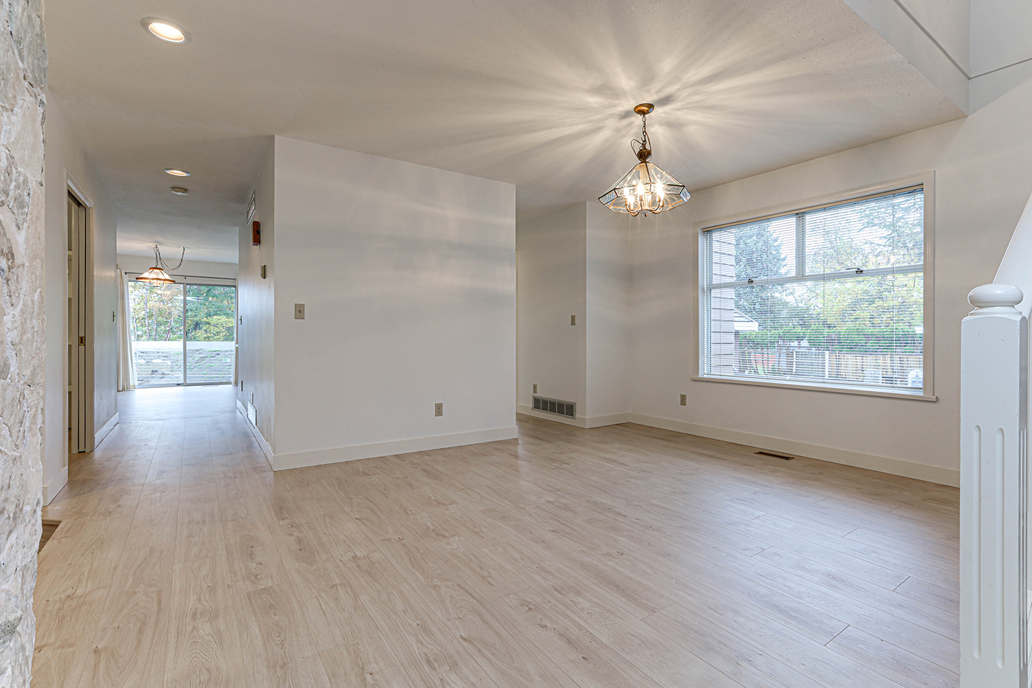 7231 Bridge Street, 10