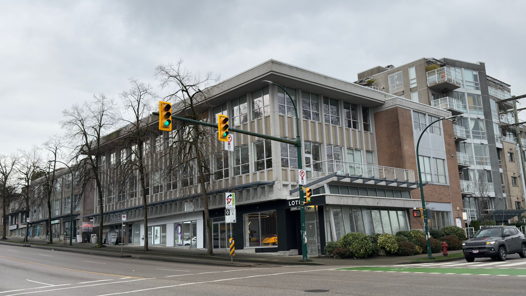 304 2233 Burrard Street, Vancouver