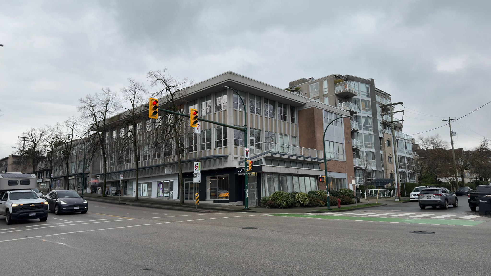 304 2233 Burrard Street, Vancouver 3